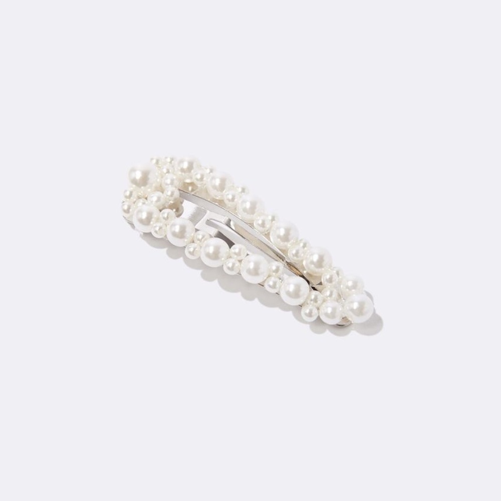 Faux Pearl Snap Hair Clip